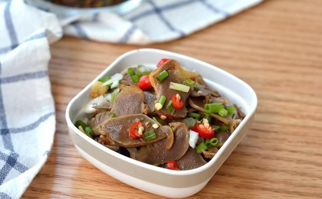 清爽|三伏天有5道凉菜真好吃,简单处理一下,浇上料汁,清爽下饭香