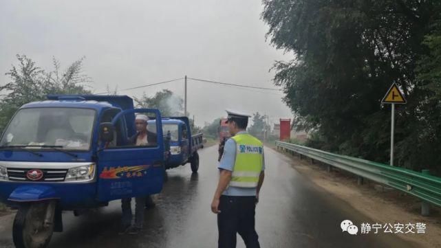  查获|静宁一人无证驾驶，被静宁公安交警查获