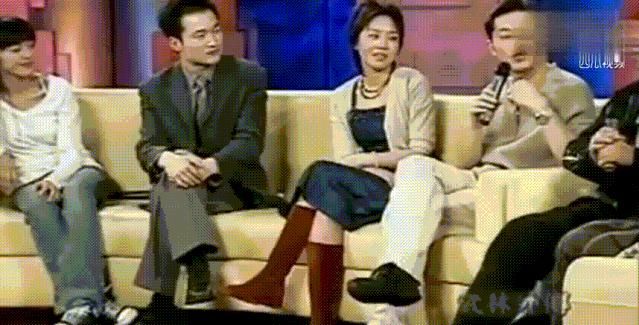  不轨|宋威龙偷亲谭松韵：以家人之名行不轨之事？