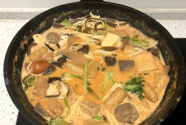 太贵|麻辣烫太贵吃不起，教你正确做法，10元做1锅，夫妻俩人吃到撑