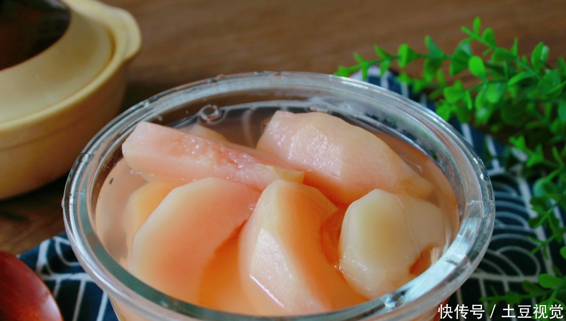  桃子|桃子不甜别扔掉，做成罐头抢着吃，软滑香甜，无添加，简单易学