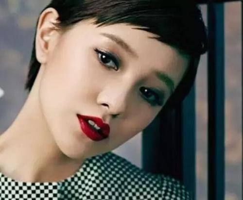  阿姨|4个化妆习惯，比素颜还显老，不想被叫阿姨早点改掉吧