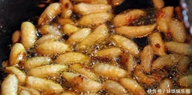  上瘾|儿子带的中国式午饭吓坏老外,尝过以后上瘾了,啥时候再带?