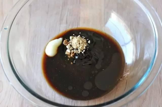 猪蹄洗净|炖猪蹄时用上这一招,几分钟就迅速软烂,关键还入味!