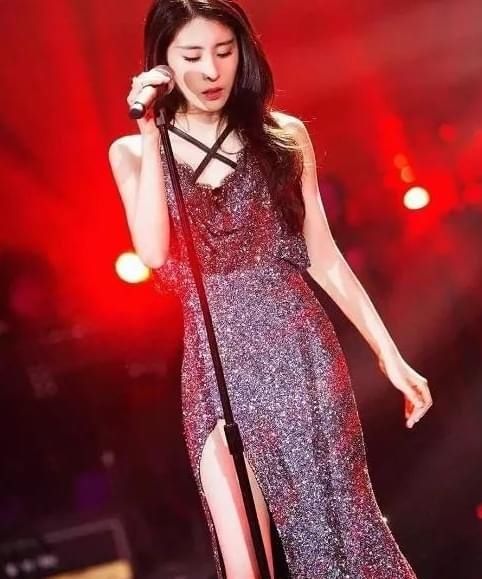 翻唱|本被《好声音》淘汰,后因翻唱一首歌一炮而红,观众也为她抱不平