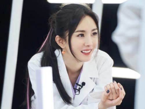  杨洋|综艺嘉宾“新媒体”榜：杨洋暂居第5，邓伦第3，榜首还是他！