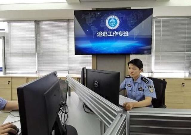  郦科佳|浙江女警下班逛超市，无意间看到个男人，竟是“我要抓的人”