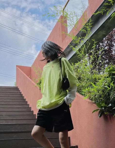  刘雯私服|周迅刘雯变综艺咖 我却种草了她们的“佛系”穿搭