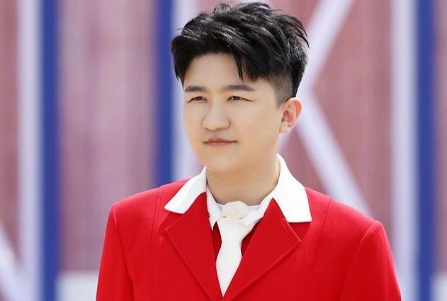  表现|张大大软弱表现让人喷饭，有一点却强过李晨，网友: 看出真实性格