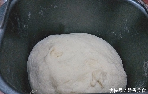 黑芝麻|简单好做的花生酱花卷,蓬松暄软,咬一口满嘴香