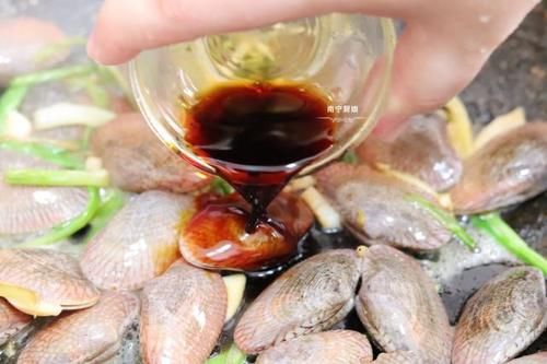 龙虾|秋天最该吃的海鲜就是它，价格亲民，味道比龙虾还鲜美，不吃可惜