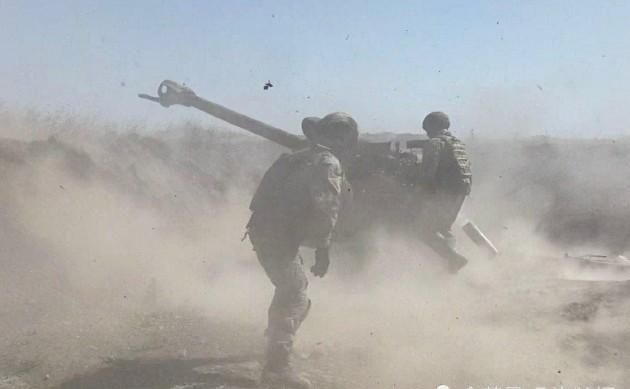 升空|俄罗斯炮兵加入战斗!260枚炮弹砸向叙叛军阵地,20架飞机连续升空