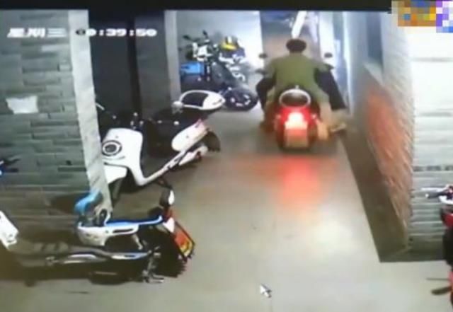  弟弟|姐姐凌晨收到转账1658，之后弟弟开始失联，细想数额令人害怕