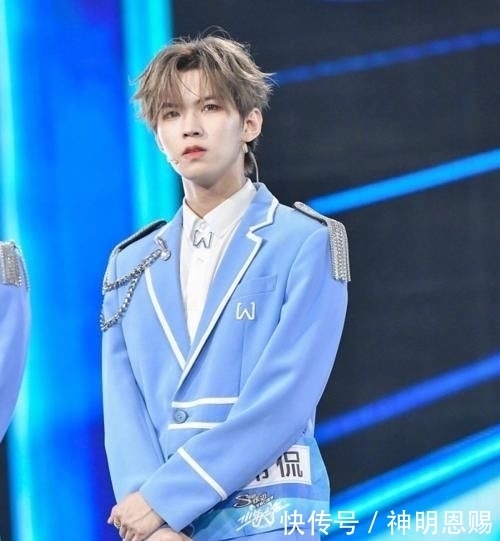  选秀节目|娱乐圈迎来最“糊”的选秀，出道夜仅上两个热搜，人气选手还陷抄袭风波