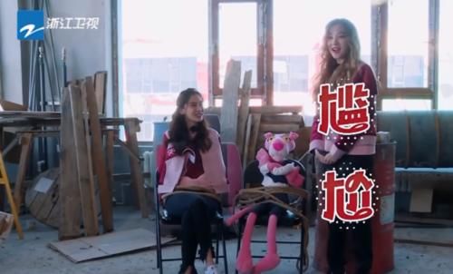  多观众都|宋雨琦用脚踢baby的脸时，有谁注意baby的表情，不装了？