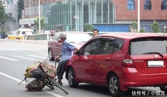 货车|“碰瓷”原来有三大“行规”！三种车他们绝不碰，内行人说出实情