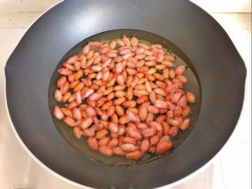花生米|炸花生米,用热油还是冷油?用错不酥脆,还容易焦