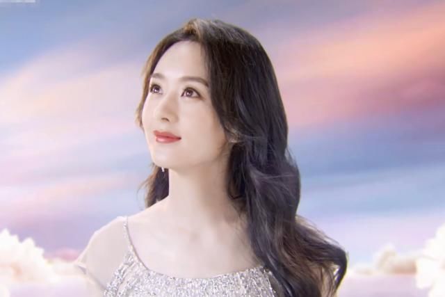  特效|赵丽颖《中餐厅》宣传花絮，离开了瘦身特效，这身材我没看错吧？