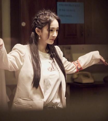 嘉宾|拖着杨幂走了一米远?邓伦你是真的刚,等着秋后算账吧