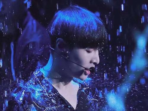 开播|《街舞》第三季开播,导演拒绝邀请张艺兴,说出原因被粉丝怒怼