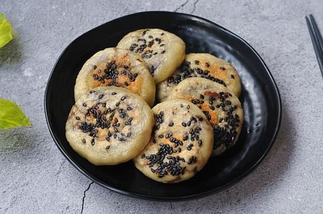  喜欢|早餐，儿子迷上了这个，10分钟出锅，3分钟光盘，比韭菜饼好做