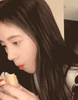  风光|爱美却不敢减肥的贾玲，看上去有多风光，背后就有多少隐忍和无奈