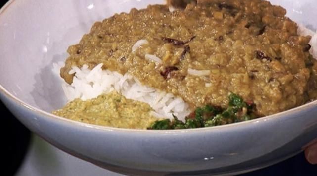  亚洲人|BBC教做蛋炒饭 亚洲网友见奇葩做法全崩溃