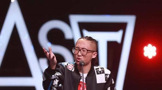  依旧|李诞想证明，他依旧是那个李诞，可笑果依旧是原来那个笑果么？