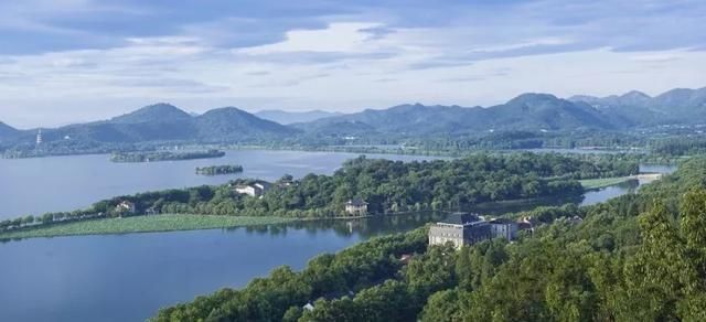  宝石山|0.5个亭子长啥样？这个夏天，西湖边这些地方不去会遗憾！