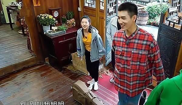 张子枫|向往的生活史上最“作”女嘉宾,衣服总穿不好,不干活还爱抢话