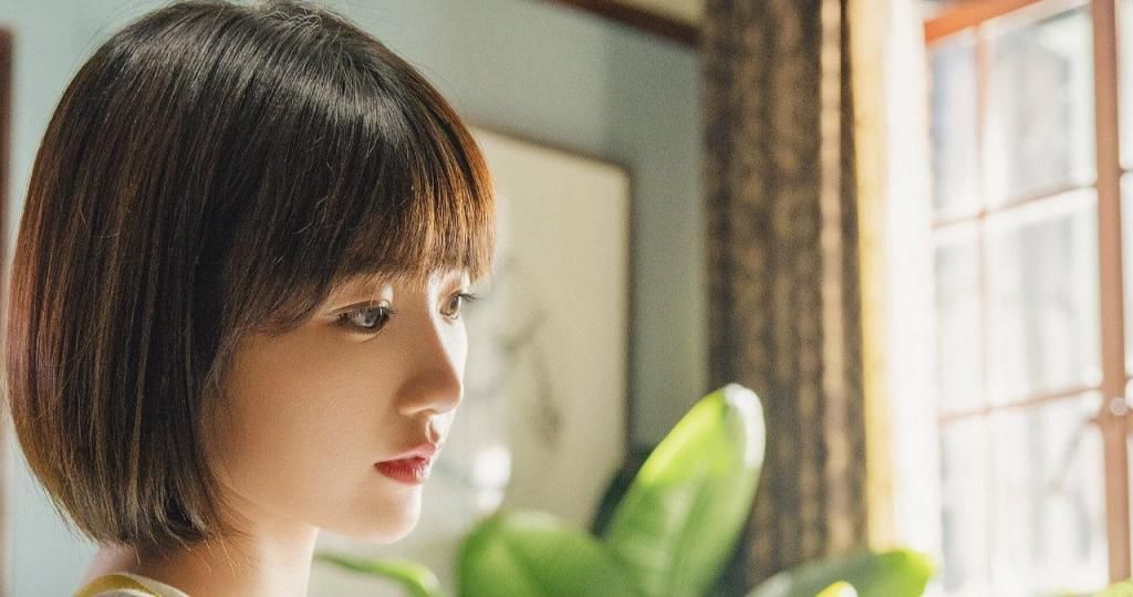  毛晓彤|《三十而已》群戏热映，江疏影童瑶毛晓彤上演女人三十酸甜苦辣