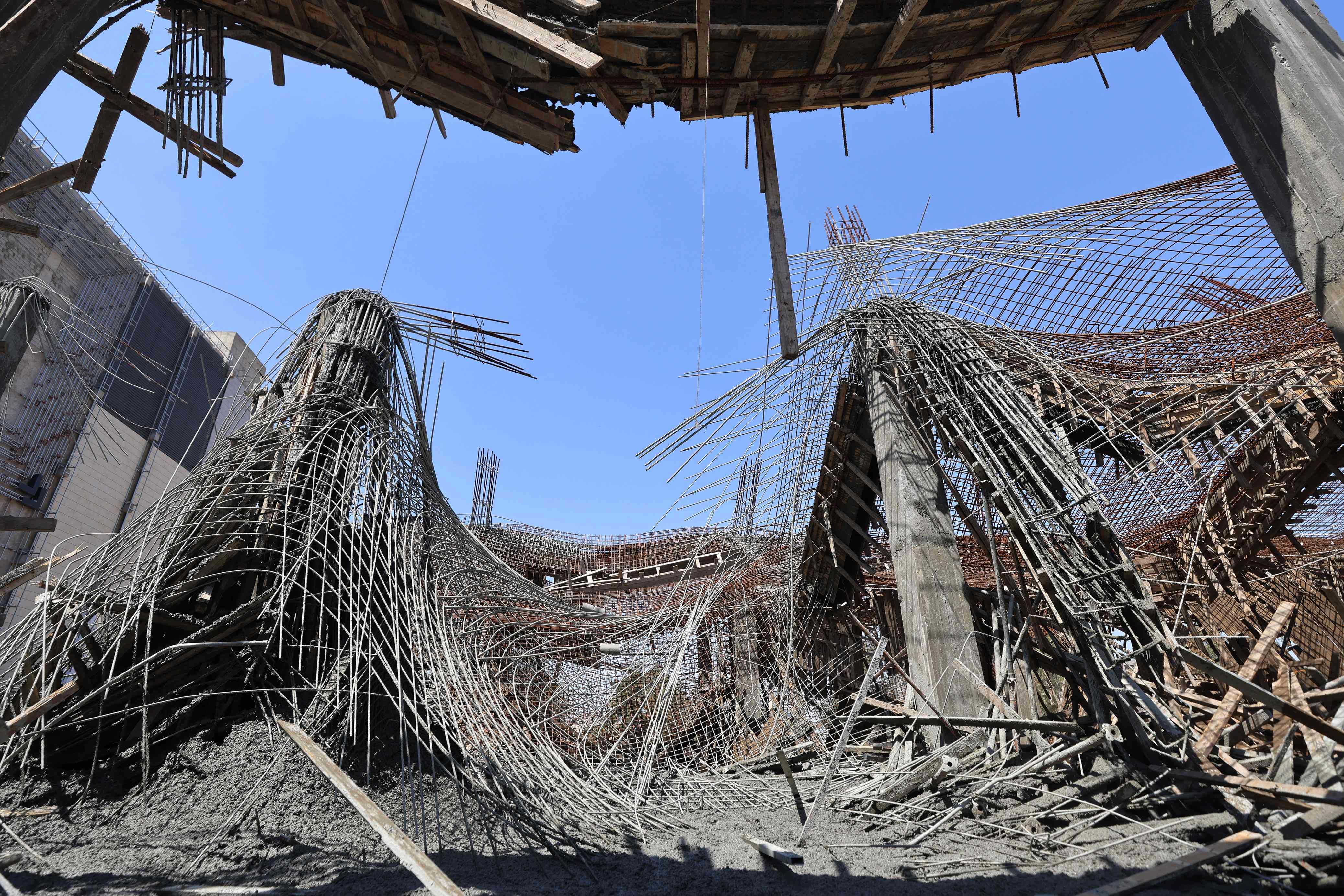 巴格达一建设中的购物中心发生倒塌