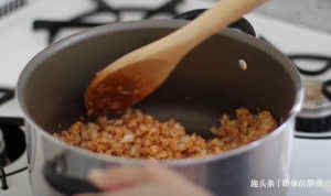 茄子|纯素炖菜食谱，茄子加上番茄这样做，营养丰富还好消化