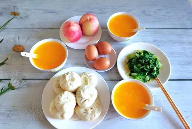 家常|上班族的家常早餐,每天换着吃,不精致但暖胃,发朋友圈获赞无数