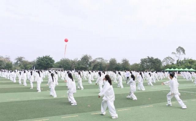 独立学院|@高考生们,纠结志愿怎么填?身处广州改革开放窗口的这所高校,不来pick一下?