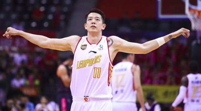  场比赛|落后19分奇迹大逆转！2米11易建联接班人23+8，翻盘亚洲第一中锋