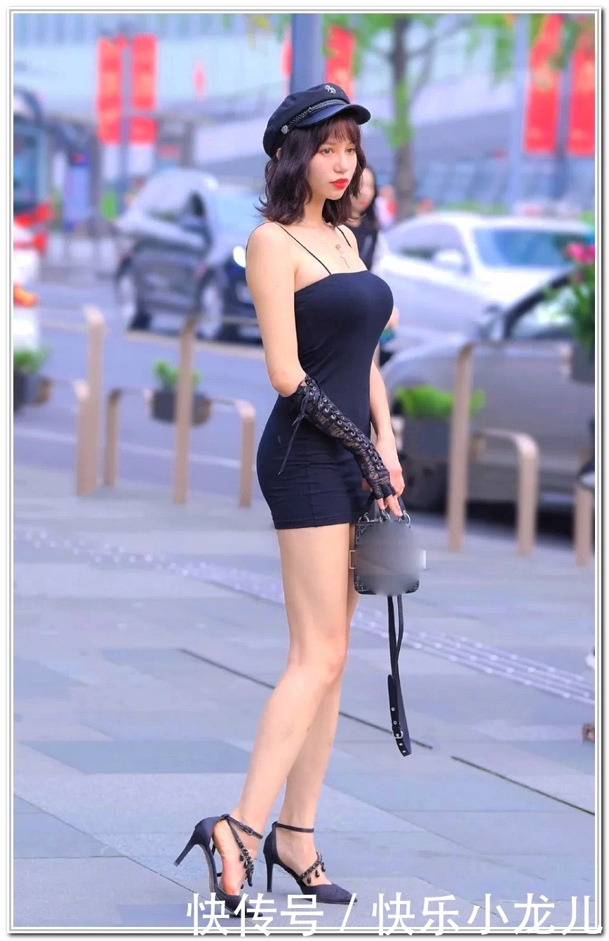 时尚|吊带裙搭配高跟鞋,时髦又舒适,让你变身行走的荷尔蒙!