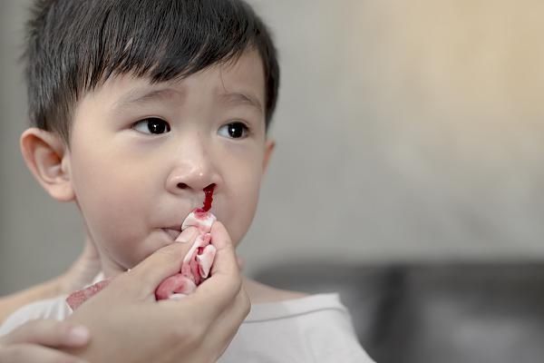 杭州|秋季当心！杭州女孩鼻血流不止，妈妈慌了神，原来是“沙鼻子”来了