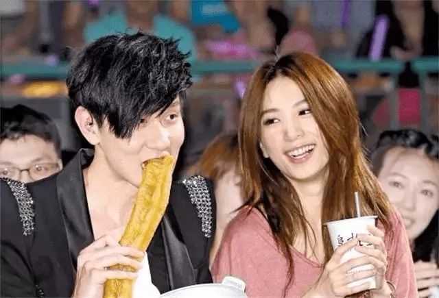  林俊杰|39岁林俊杰凌晨官宣刷爆热搜：愿交换余生，只求存在彼此一生