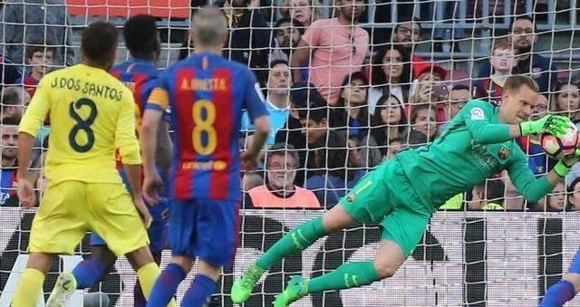  传来|凌晨1点!巴萨传来喜讯:成功与6亿巨星续约5年,巴托梅乌亲自证实