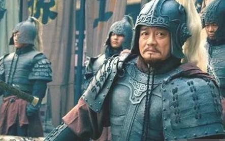 请战|华雄嚣张叫阵，张飞为何不主动请战有三个原因，其三最合理