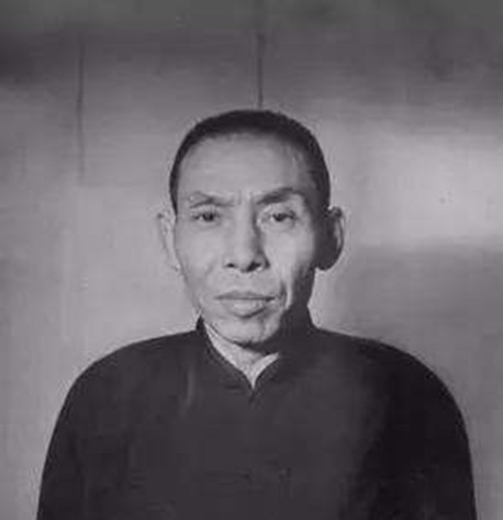 却说|杜月笙临终前烧了所有欠条,众人不解,他却说:我是在救你们的命