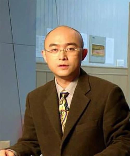 卫视|高考落榜,做过装卸工的孟非,凭什么逆袭成“江苏卫视一哥”?