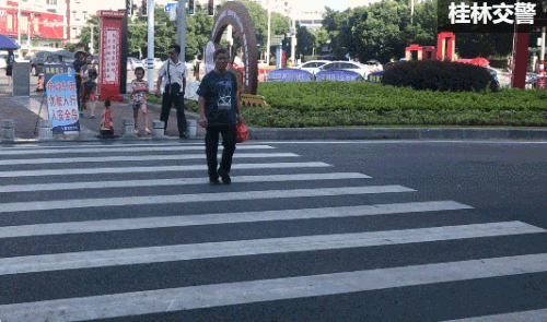 赞台|桂林交警蜀黍镜头里的你，太美了！| 创城点赞台五