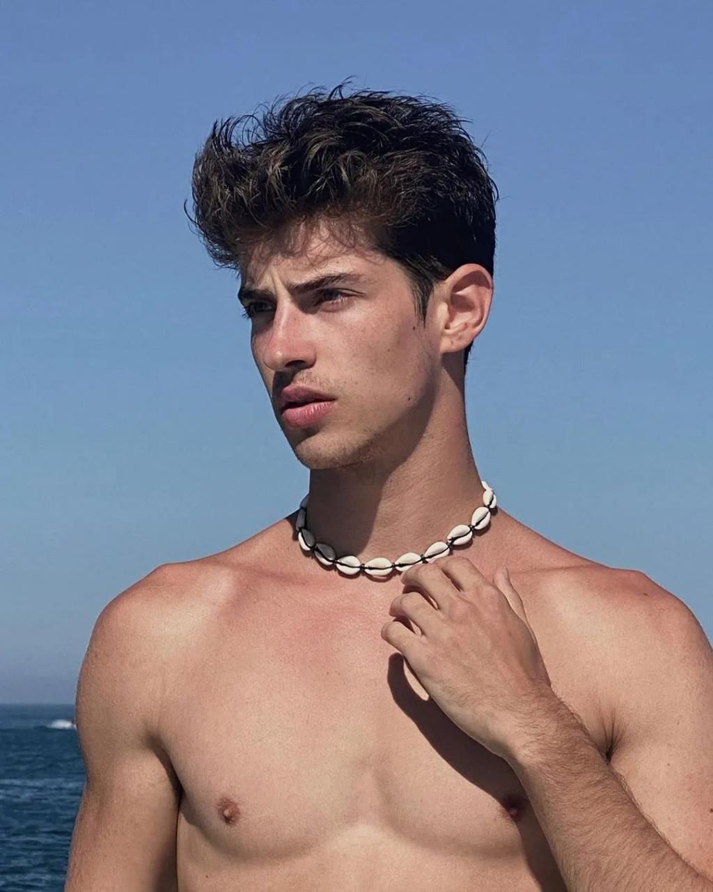  空降|Manu Rios 空降成《名校风暴》新男主！