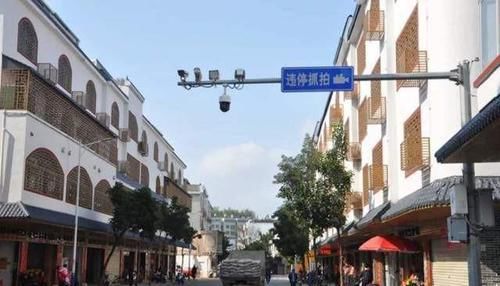 停车|“违章抓拍球”已经启动，拍到一次罚200，提前知道不吃亏