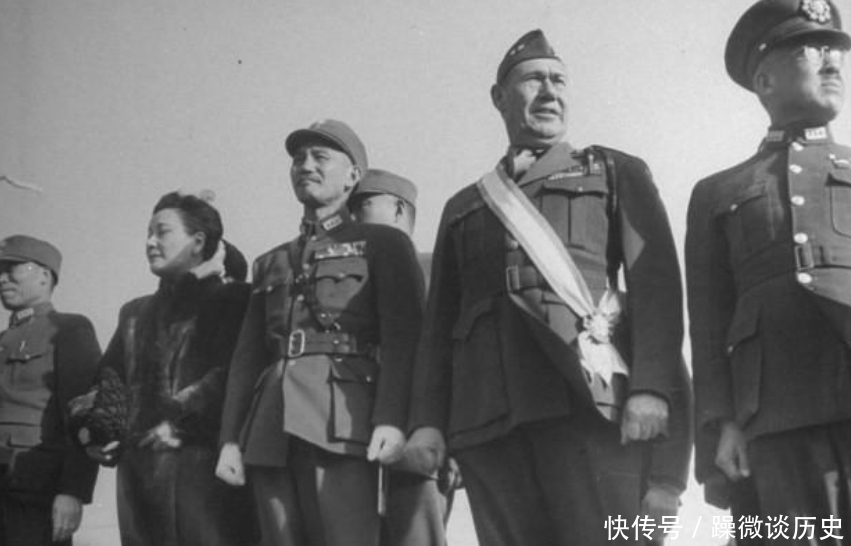 道士|听了老道士苦劝后，23岁尼姑还俗再嫁，生下的儿子当了军委主席