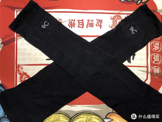  社畜|入职一年的年轻人每天都背什么？一个浑浑噩噩社畜的EDC