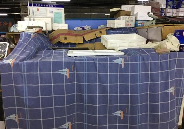 蔡郁超|大连13岁男童杀害10岁女童被判赔偿128万，尸体至今未火化，38岁父亲几乎白头，希望以包庇罪追诉凶手父母