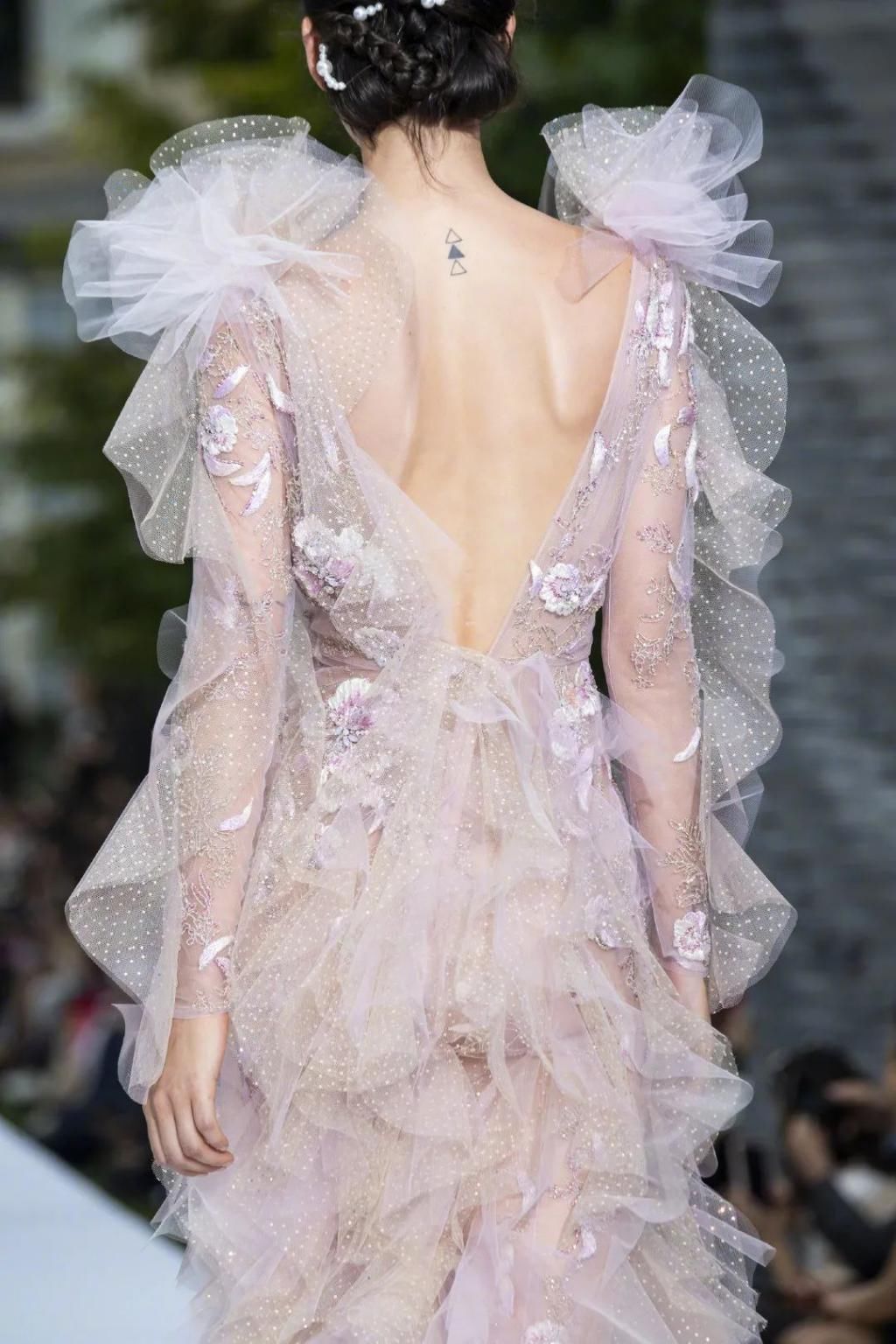 细节|时装背部细节表现丨绝对不能敷衍的背部设计